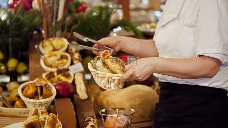 揭秘休闲食品批发代理加盟：费用构成与关键要素